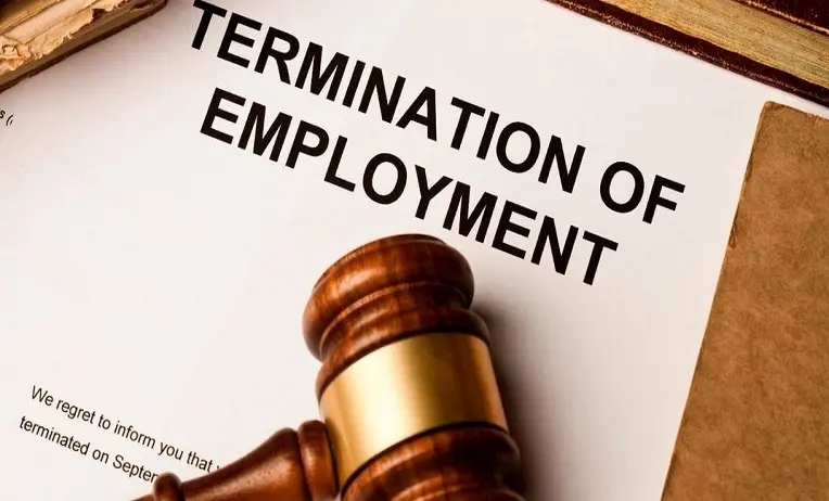 انهاء عقد عمل بالتراضي