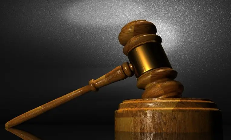 عقوبة الطعن بالسكين